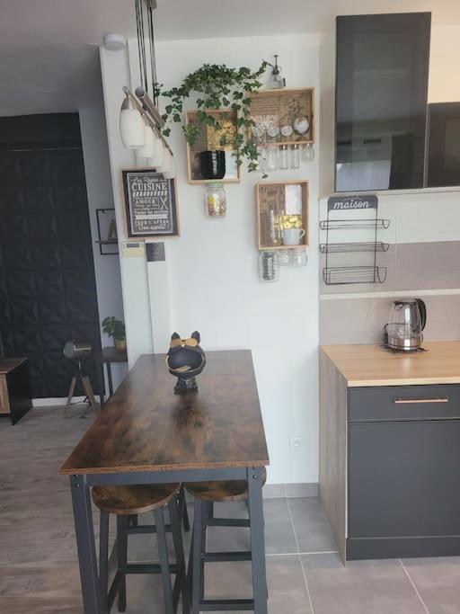 Petite Maison Cosy En Duplex Eguelshardt Extérieur photo