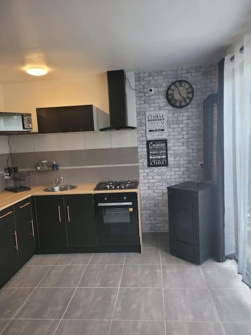 Petite Maison Cosy En Duplex Eguelshardt Extérieur photo